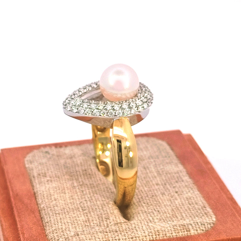 18ct Yellow and White Gold Ring, South Sea Pearl & Diamonds TDW=0.553cts