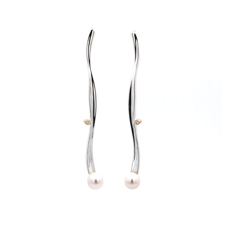 Boucles d'oreilles longues en argent sterling Ebb Tide avec perle Akoya et diamants