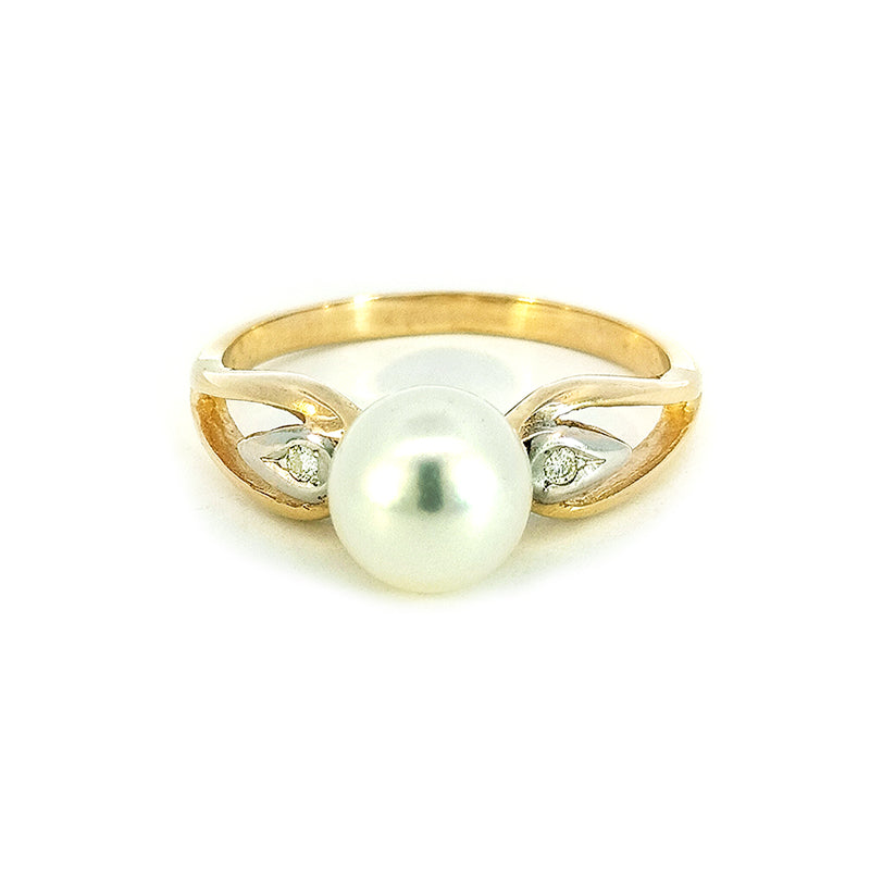 9ct Yellow Gold Freshwater Pearl & Diamond Ring