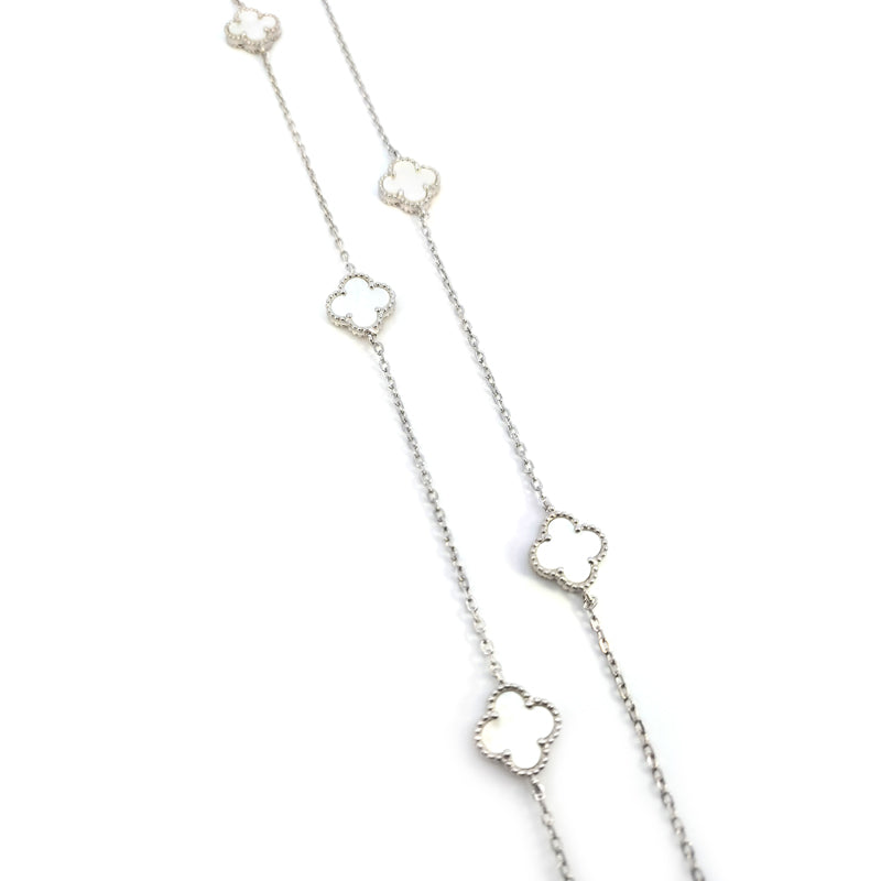 Collana in argento sterling con quadrifogli in madreperla