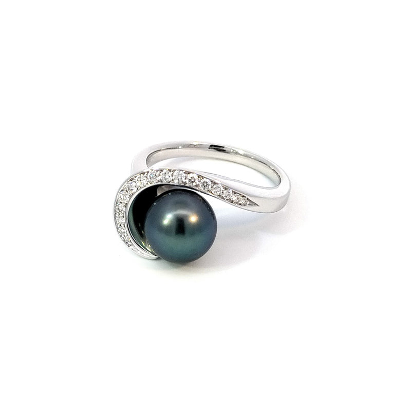 18ct White Gold Tahitian Pearl and Diamond Ring TDW=0.179ct G/Si
