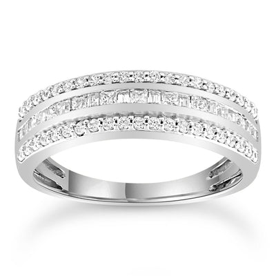 Bague en or blanc 9 carats avec diamants de 0,62 ct