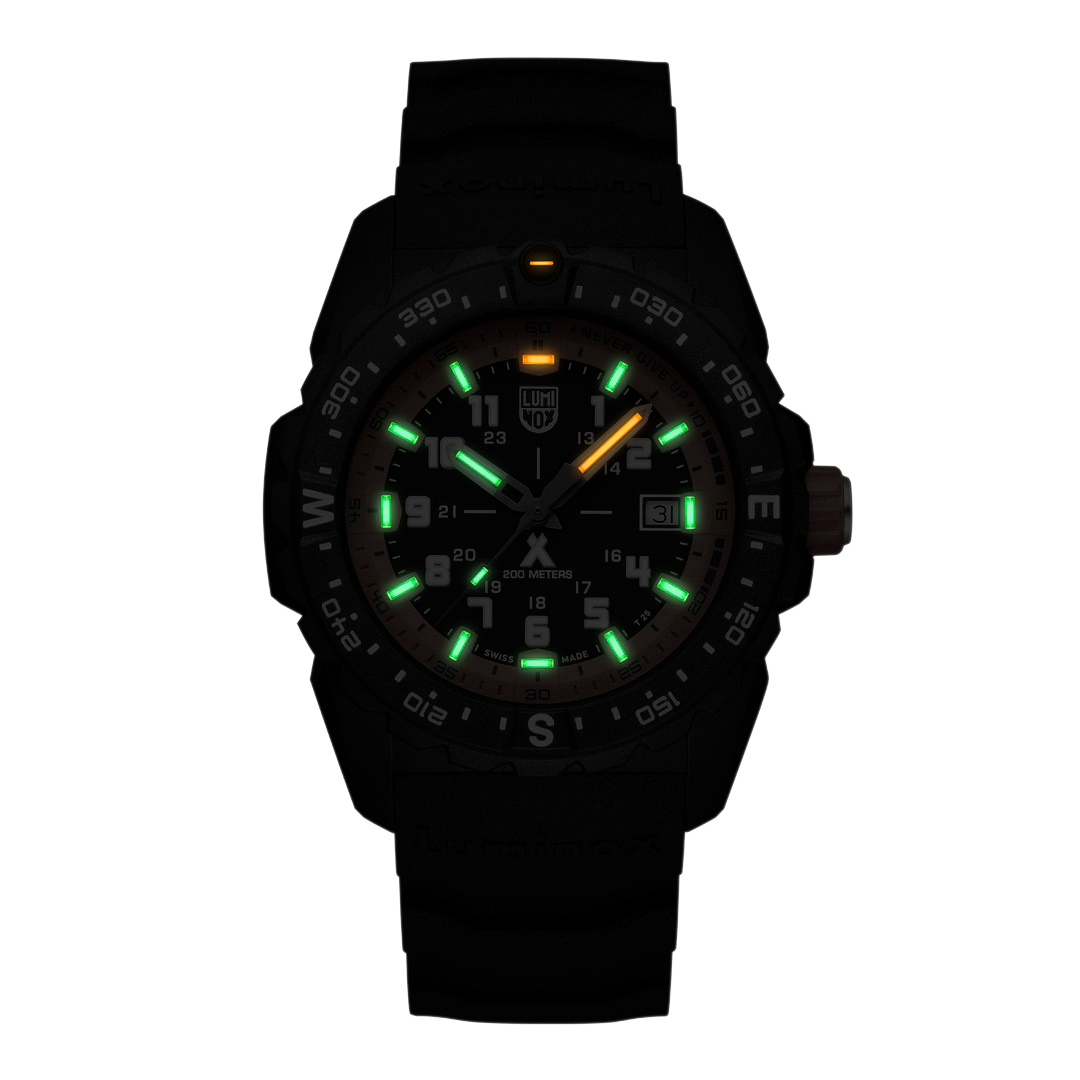 Montre de survie Luminox Bear Grylls pour la montagne - XB.3739