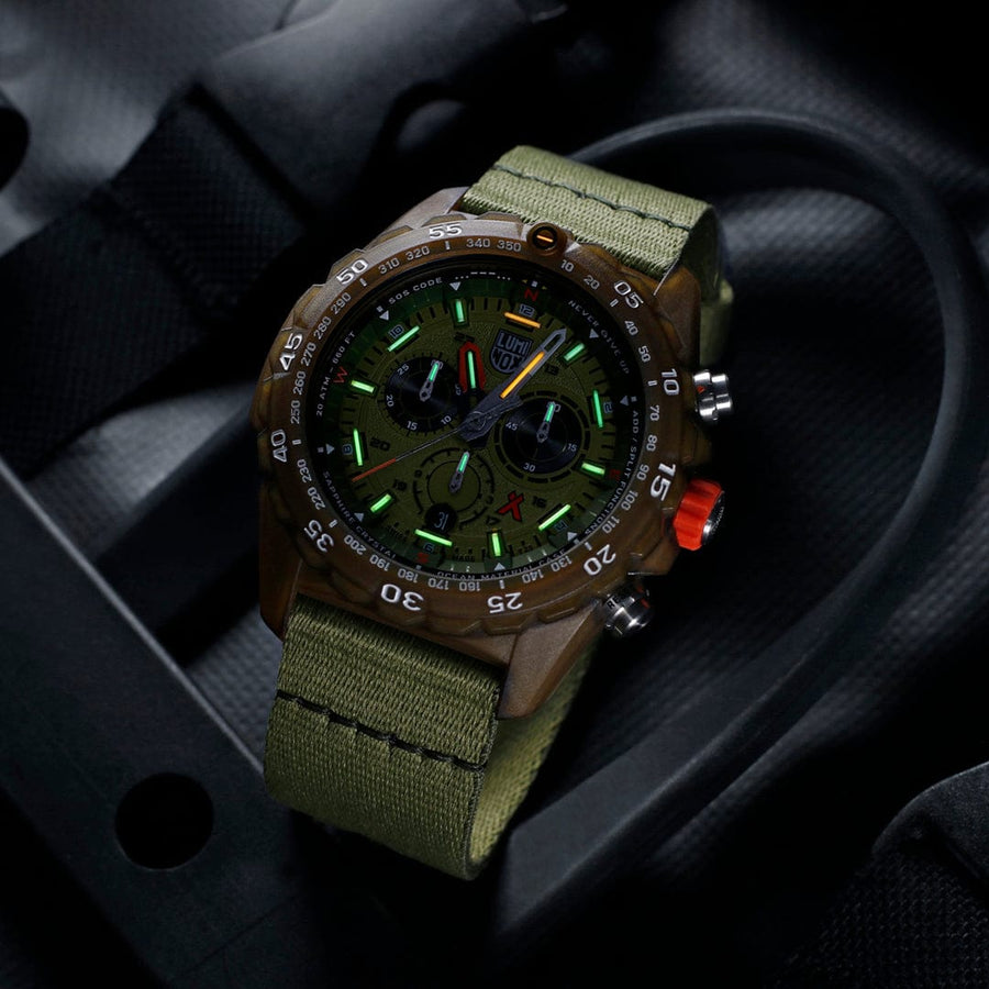 Orologio cronografo Luminox Bear Grylls Survival MASTER x #Tide ECO verde