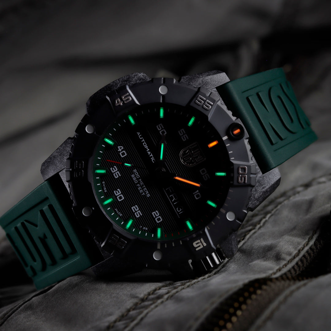 Orologio subacqueo militare Luminox Master Carbon SEAL automatico da 45 mm - 3877